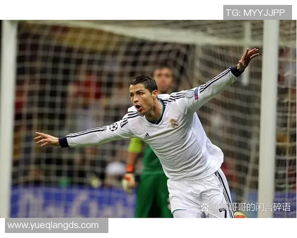 足球巨星传奇风采：球场上的艺术之美与灵动瞬间